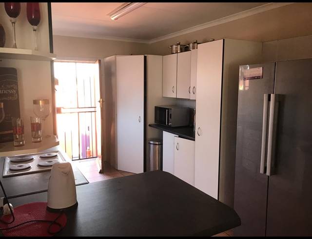3 BEDROOM SIMPLEX TO LET IN FAERIE GLEN
